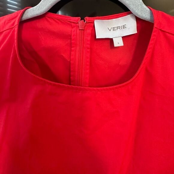 Elegant Red Cut-Out Maxi Dress - Picture 4 of 9